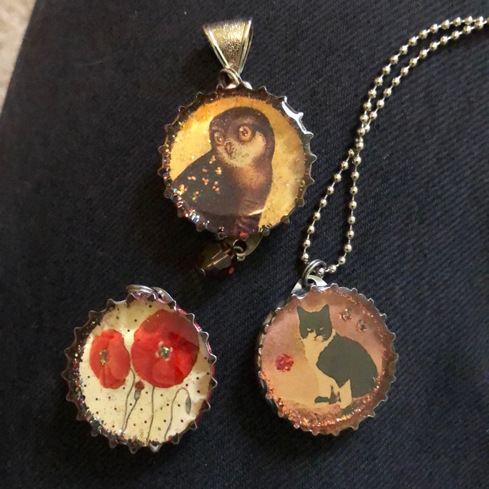 Weener Ware Bottle Cap Pendants
